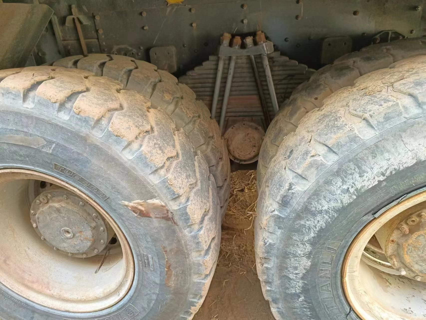 HOWO Mining Dump Truck With 80 - 120 Tons Second Hand Truck For Sale