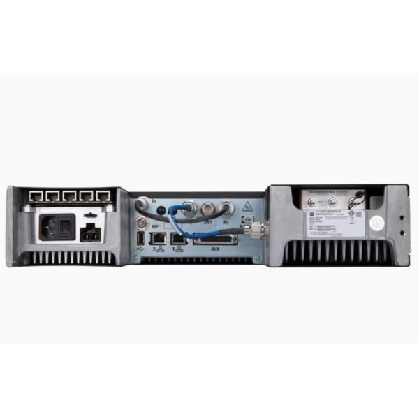 Motorola SLR8000 100W Digital/Analog Repeater Base Station Two-Way Radio with 100km Range and IPX6 Water Resistance