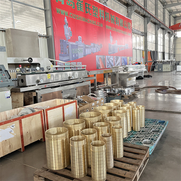 HDPE PE PP Pipe Extrusion Machine Customized Single Screw Extrusion Machine ISO9001