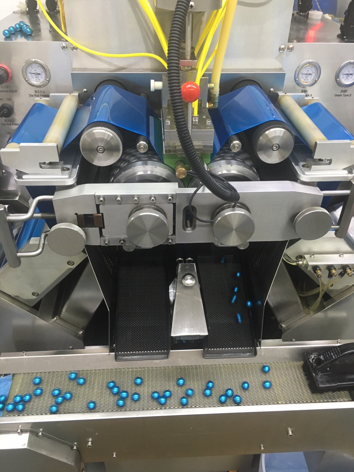 Wholesale 304SUS Automatic Encapsulation Machine , 880x640x1900mm Encapsulating Machines from china suppliers
