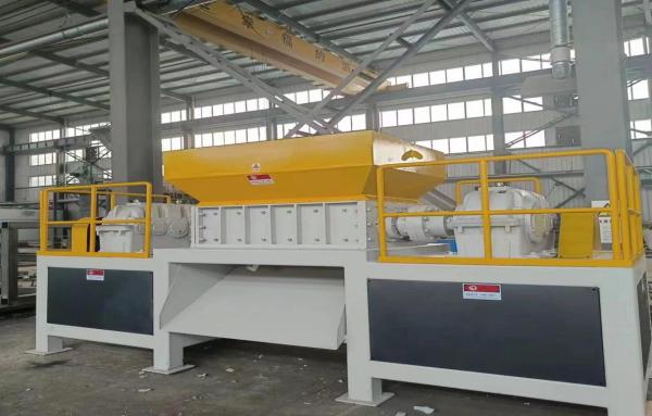 High Capacity Huayu Material Recycle Heavy Duty Shredder 1200 With 400*40 Rotary
