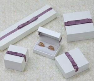 Wholesale Fashion PU Paper Plastic Jewelry Gift Box With Bow Customized from china suppliers