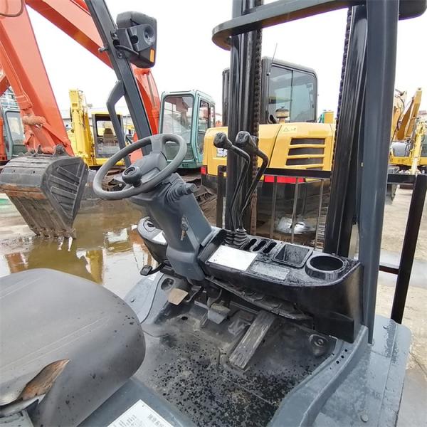 Multifunctional 3 Ton Japan Imported Used Toyota Forklift Ready In Low Working Hours