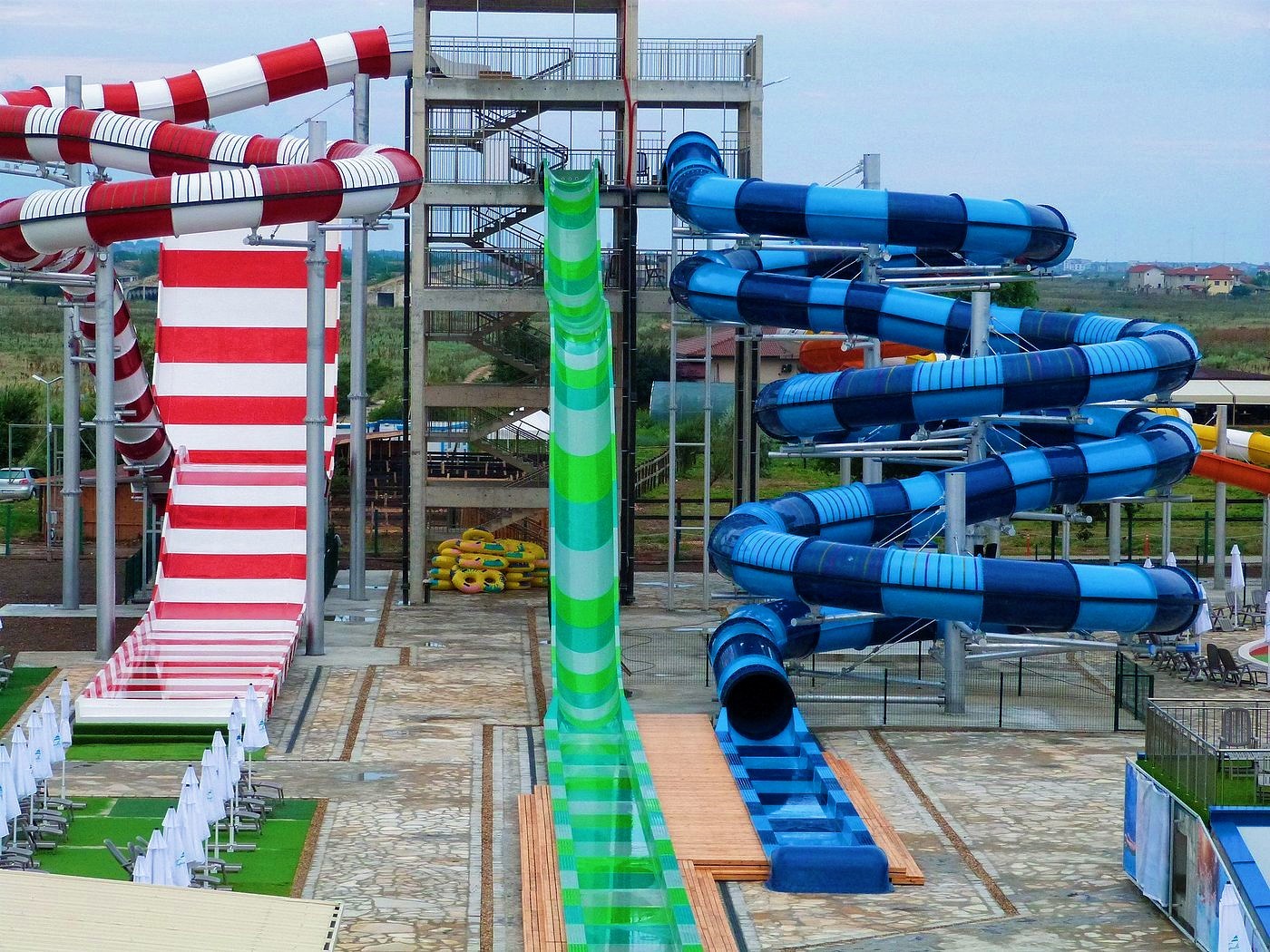 Amusement Park Toy Equipment Residential Swimming Pool Accessories Slide For Kids