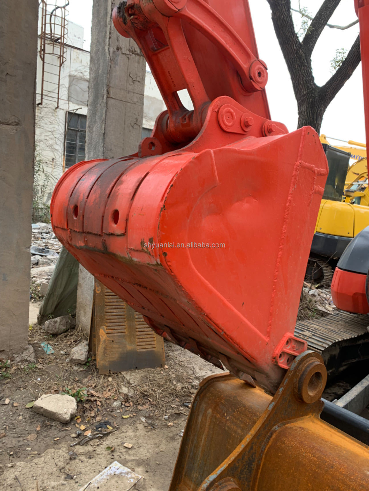 8000 KG Kubota185-3 Excavator with 0.35m3 Bucket Capacity and Mild Steel Construction