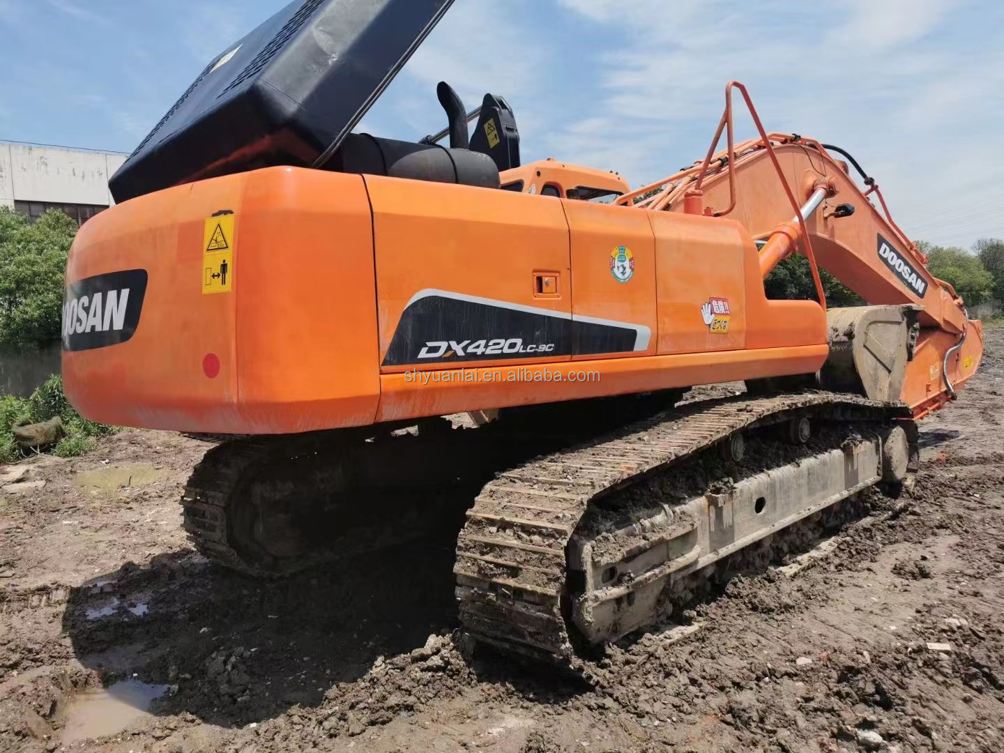 Doosan Dx420LC-9 Second-Hand Excavator Good Condition and Machine Weight of 42000 KG