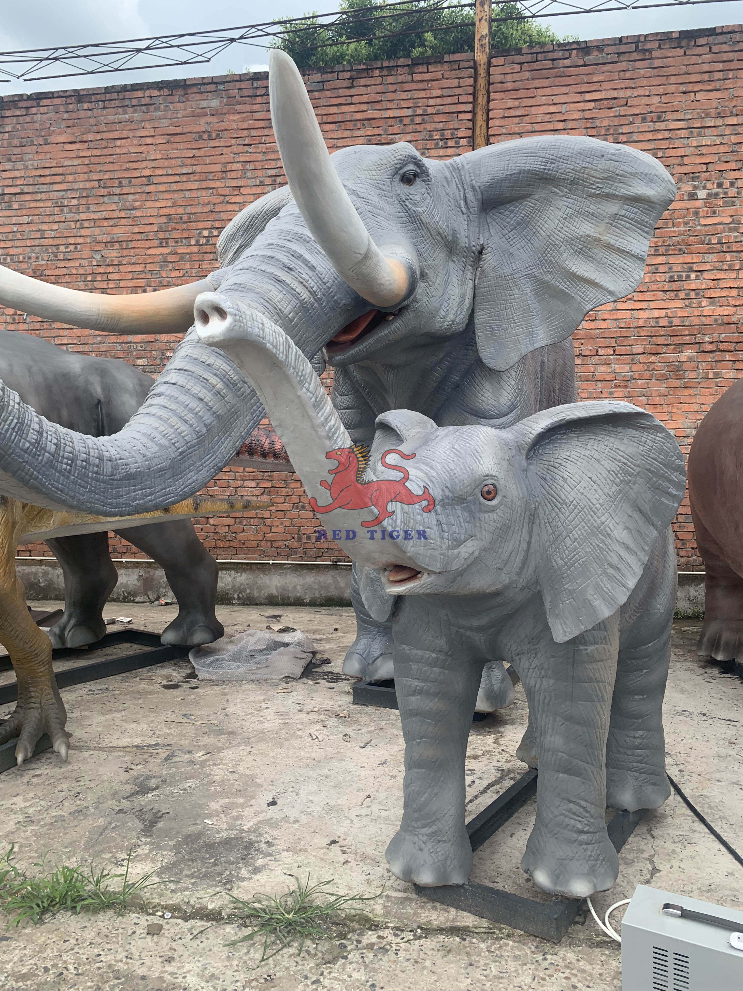 Theme Park Realistic Animatronic Animals Life Size Elephant Customized