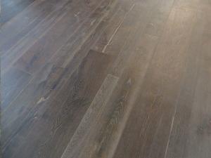 Wholesale rustic European French Oak Engineered Wood Flooring with cracks &amp; knots from china suppliers