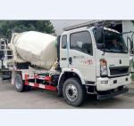 6 Wheels Concrete Mixer Vehicle / 3M3 Mix Concrete Truck Engine YC4D130-45 Euro4