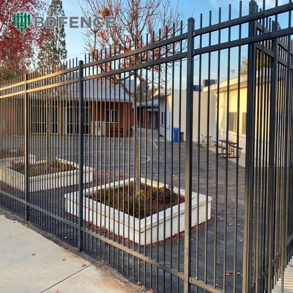 Low Profile Customized Tubular Steel Fence Discreet Barrier