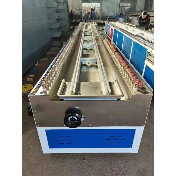 WPC Window PVC Profile Extrusion Machine 250kg/H PLC Control