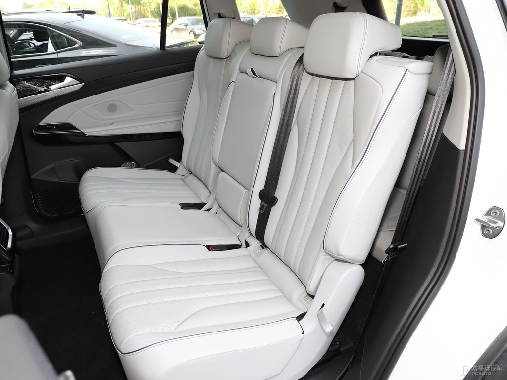 VW id6x 4wd Electric vehicle single speed gearbox Single motor ev drive system electro suv 7 seater car and suv used cars