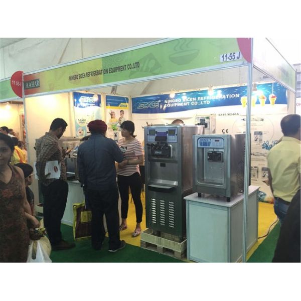 Low Noise 3 Flavors Soft Ice Cream Machine / Commercial Ice Cream Making Machine