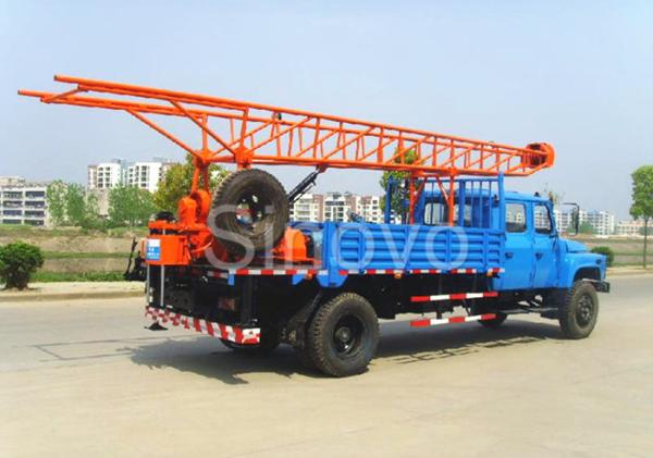 Portable Mobile Core Drilling Equipment , Drill Depth 100m Truck Mounted