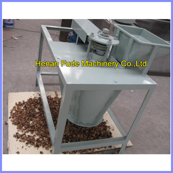 Wholesale walnut cracking machine, walnut cracker from china suppliers