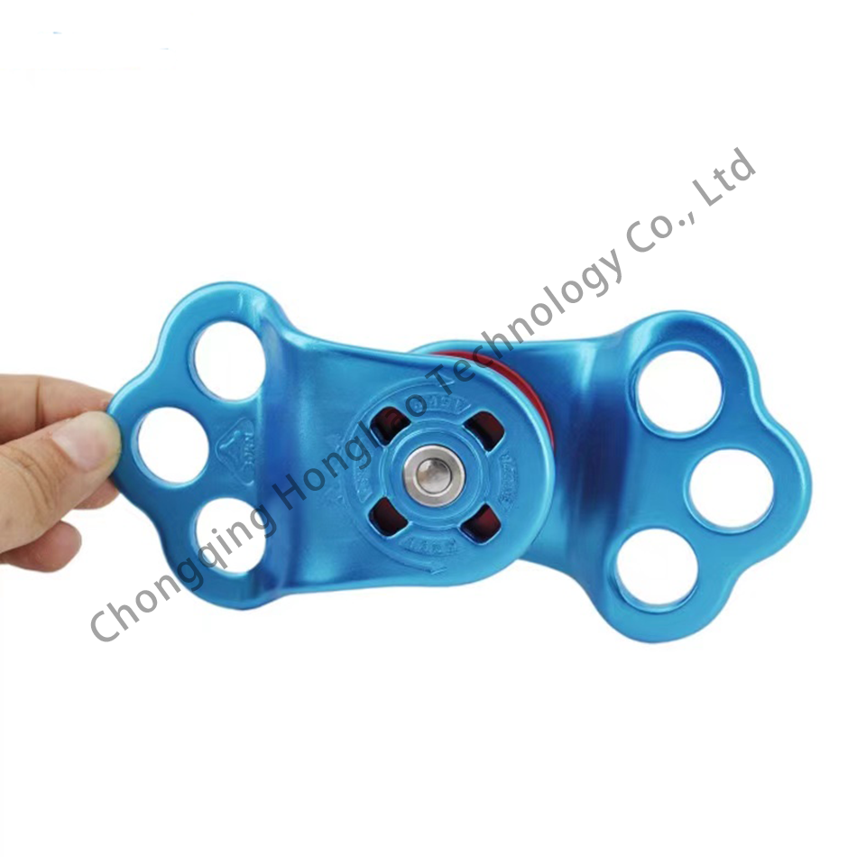 Climbing Equipment 30KN Aluminum Alloy 3-Hole Single Pulley with Galvanized Finish
