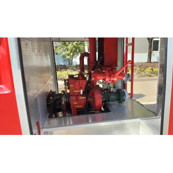 Japan Isuzu 4X2 Double Rows 2000 Liters Fire Fighting Truck Fire Engine mini Fire Truck