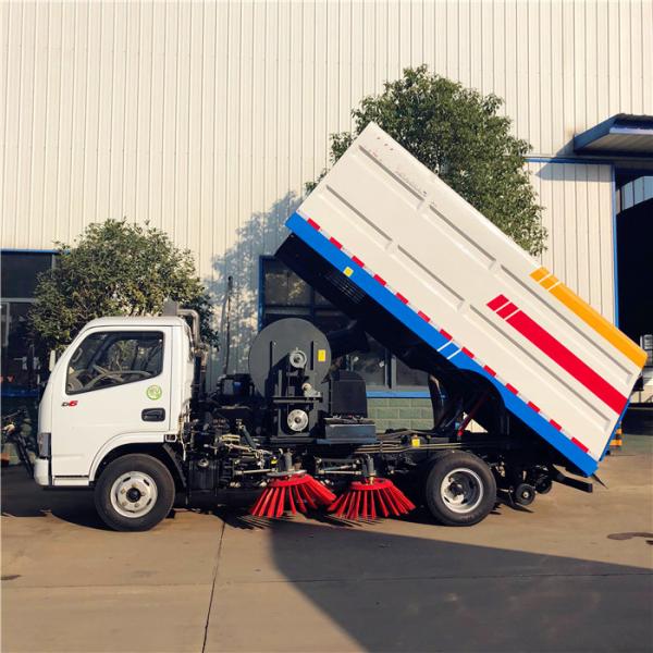 Dongfeng Road Cleaning Truck 5000 Liters Vacuum Small Size Street Sweeper Truck