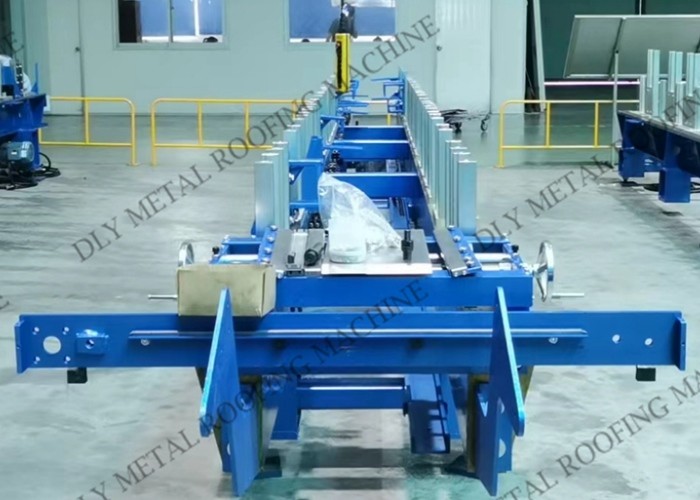 Tr37 Trapezoidal Roofing Forming Machine 380v Steel Stud Roll Forming Machine