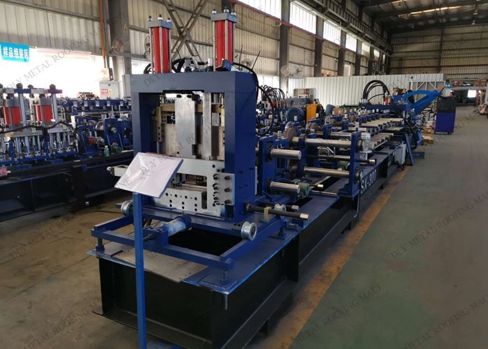 380v 220V U 22kw Purlin Forming Machine Metal Sheet Roof Panel Tile Making