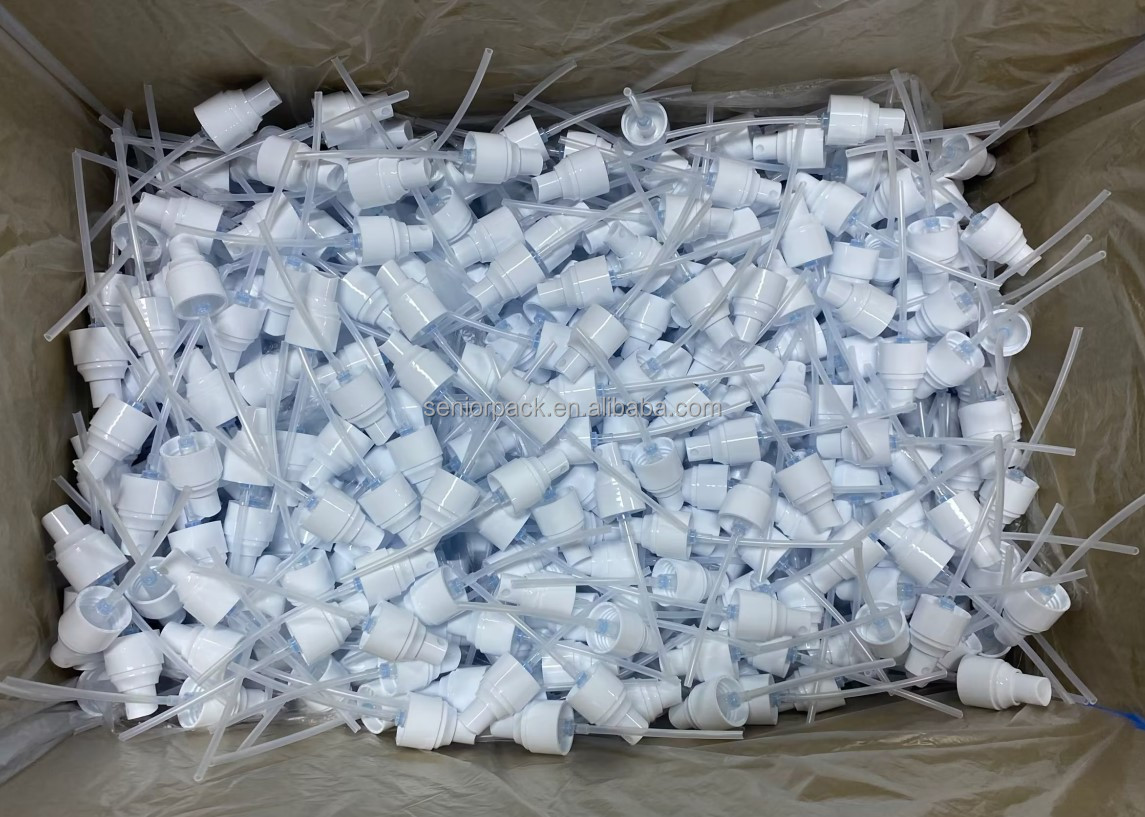 20ml30ml50ml60ml100mlPET Round Fine Mist Spray Bottle Plastic Container Custom Logo Pump Sprayer for Beach and Pool Days