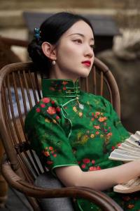 Wholesale 100% Natural Silk OEKO-TEX fabric 25MM Bright satin stretch silk Red cloud gauze for girl/women fashion elegant dresses from china suppliers