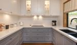 Customized Complete Modern Luxury Shaker Kitchen Cabinet with Quartz Stone