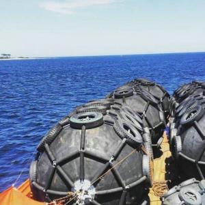 Wholesale ISO17357 50 kpa 80 kpa STS STD Yokohama Pneumatic Floating Rubber Fender from china suppliers