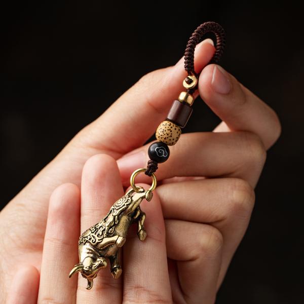 Brass Wall Street Bullfighting Key Ring Chinese Feng Shui Hanging Jewelry Decor Pendant Vintage Copper Lucky Bull Keychain