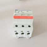3P 63A Micro Circuit Breaker 18mm DIN Rail Mounting Overload Protection