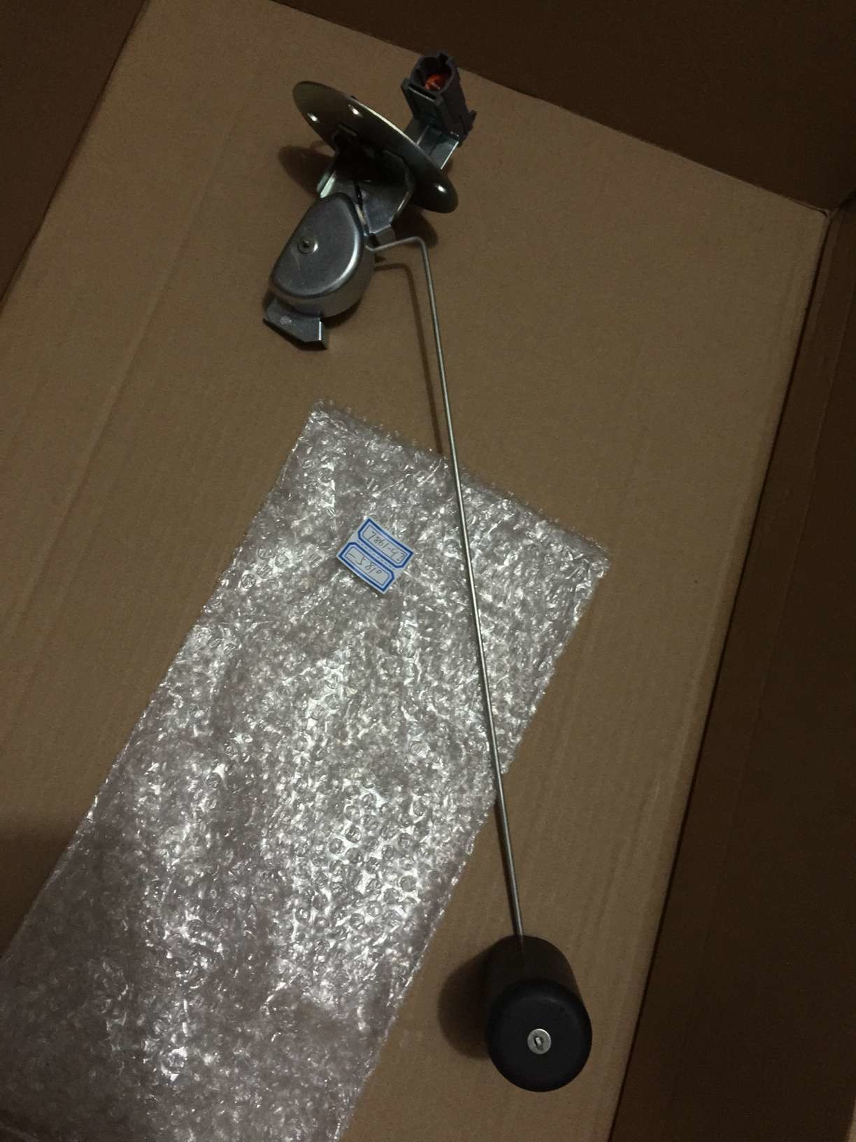 part No. : 7861-92-5810 Sensor use for komatsu PC300-8 Fuel Tank, For Machine With Fuel Refill Pump