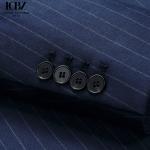 Men's 2 Pieces Suit Vertical Striped Gun Lapel Double-breasted 6 Buttons Formal