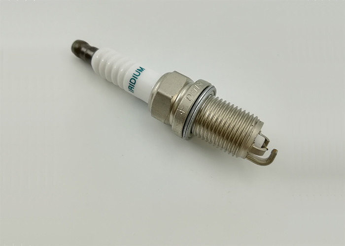 OEM 90919-01230 Car Spark Plug SK20BR11 For Avensis RAV4 Camry Prius