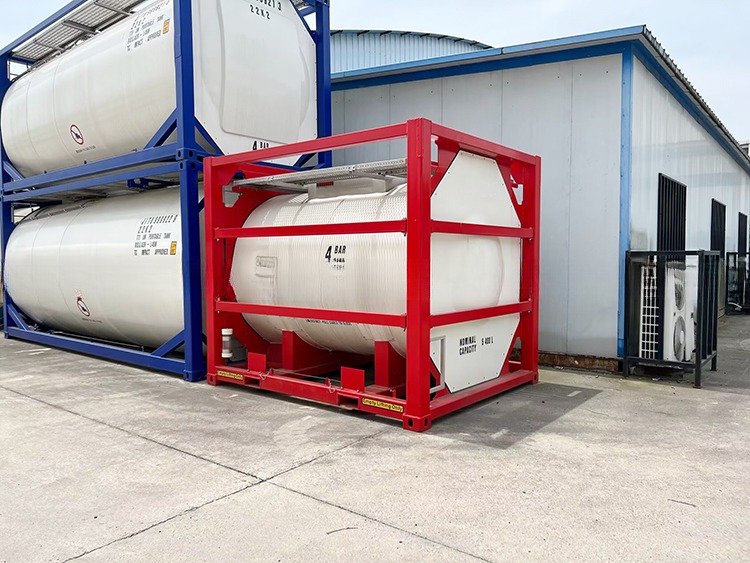 16000L DNV 2.7-1 Standard 20ft Frame UN T11 Stainless Steel Tote Offshore Tank Container for International Transport