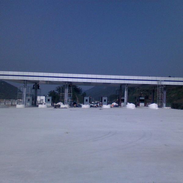 Prefabricated Toll Plaza Building Canopy 0.8mm 50mm Roof For Construction