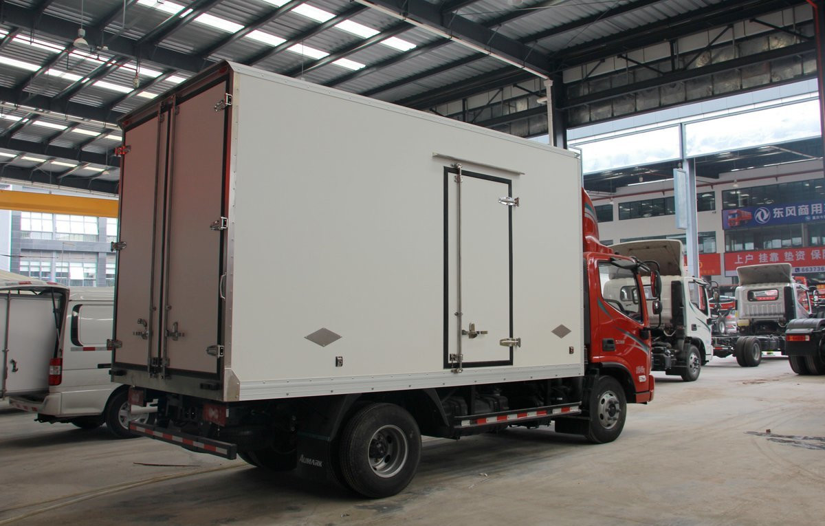 Used Diesel Trucks 4×2 Drive Mode Foton Refrigerated Truck 143hp