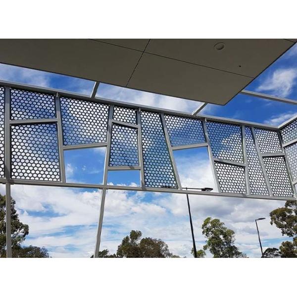 Hexagonal Hole Perforated Metal Sheet Versatile, Stable And Economical For Architect And Fence