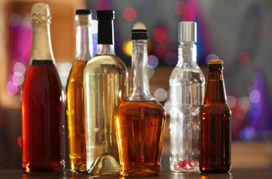 6000bph 500ml Automatic Filling Machine For Alcoholic Spirit Line