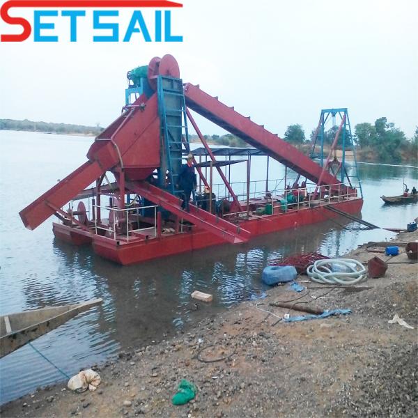 China New Chain Bucket Sand Dredger Used in River