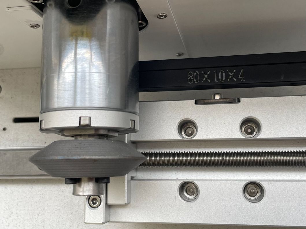 Guangce Full Automatic Sample V Notch Cutting Cutter Machine for Plastic