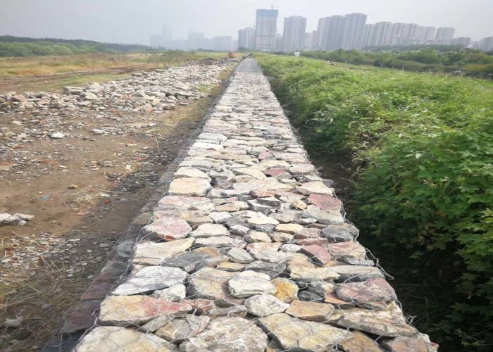 Wholesale Seawall Protection Weaving Mesh Steel Gabion Baskets from china suppliers