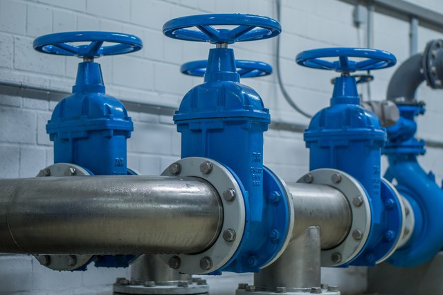 DIN Standard PN16 Water Gate Valve with Rubber Wedge and GGG50 Ductile Iron Body