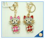 Custom Latest Fashion Souvenir Zinc Alloy Lucky Cat Rhinestone Metal Key Chain