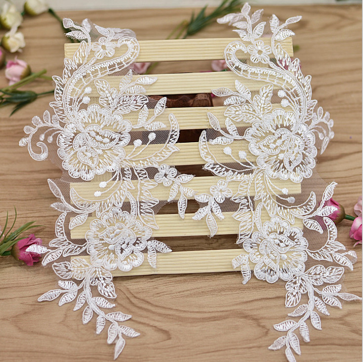 Apparel Accessories Ivory Embroidery Cord Lace Applique for Bridal Dress