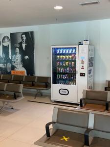 Wholesale Coin Operated Smart Automatic Malaysia Vending Snack Drink Vending Machine In Philippines Support E-Wallet from china suppliers