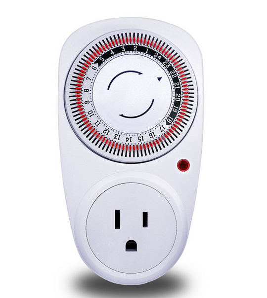 USA mechanical timer 24 hours 3-pin plug socket 230V 16A