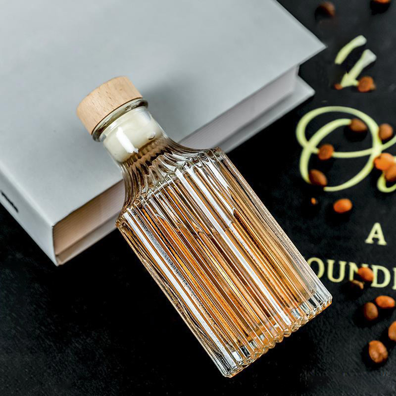 250ml Vertical Striped Glass Bottle With Wooden Cork Caps
