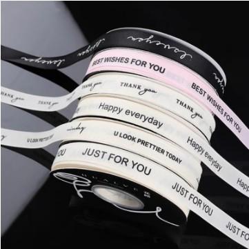 Customized Color English Ribbon for Floral Packaging 1.5cm Width 9X9X1.5cm