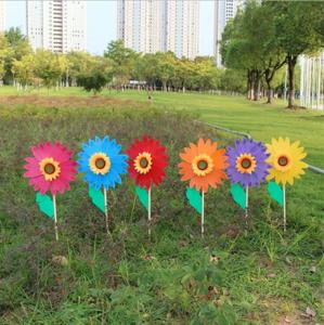 China Outdoor sunflower ornaments decoration wooden garden stake on sale