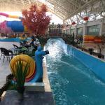 200 People Capacity Outdoor Lazy River With Concrete Pump Materials Regular